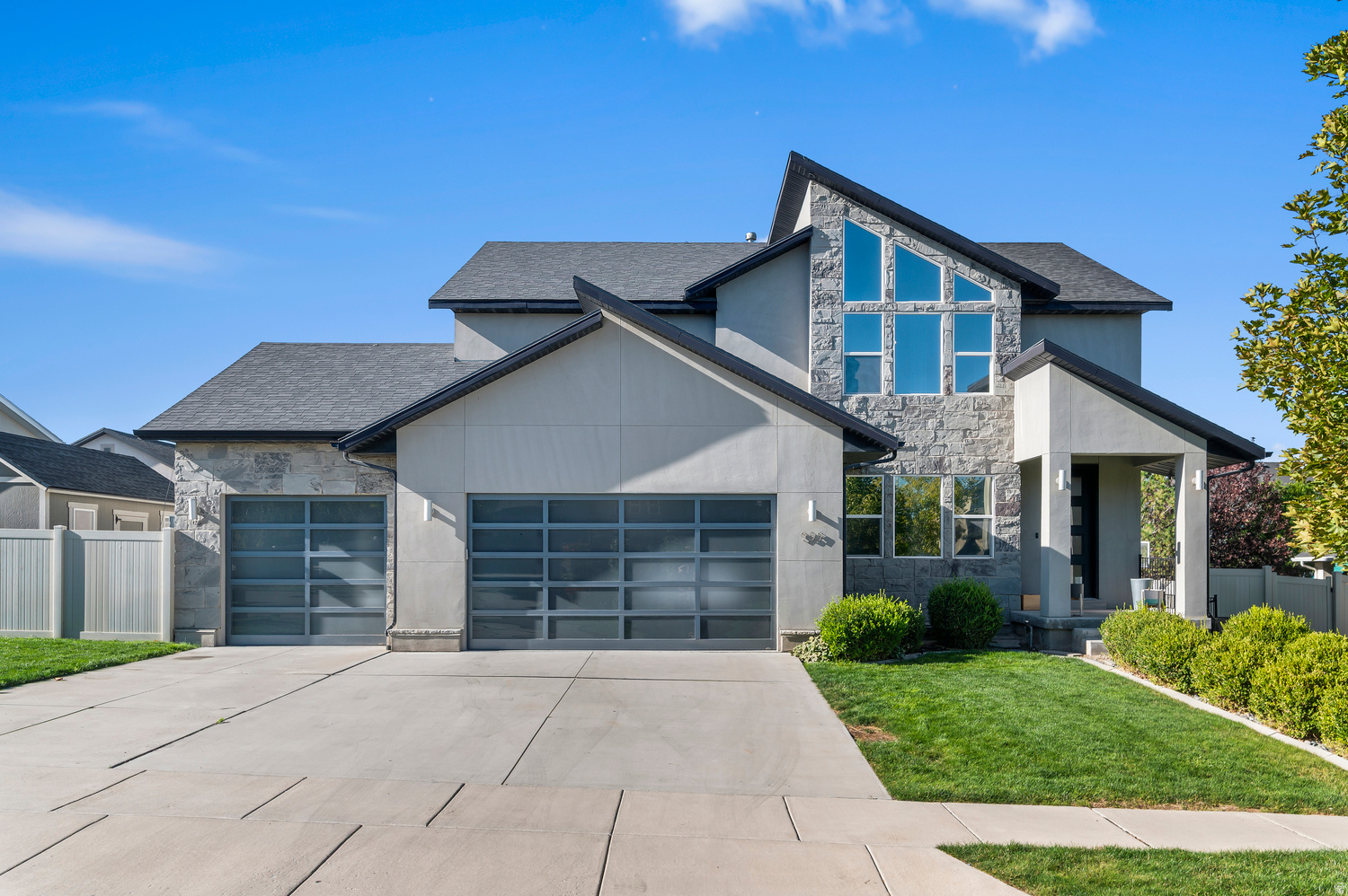 959 W GINGER FOX DR