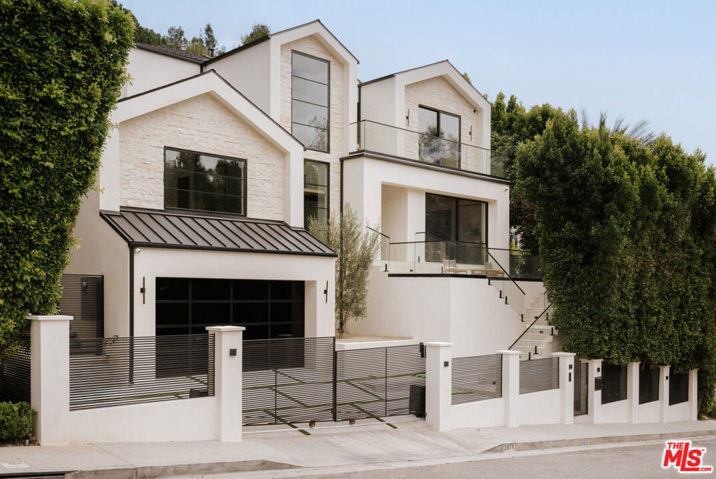 2878 Deep Canyon Drive