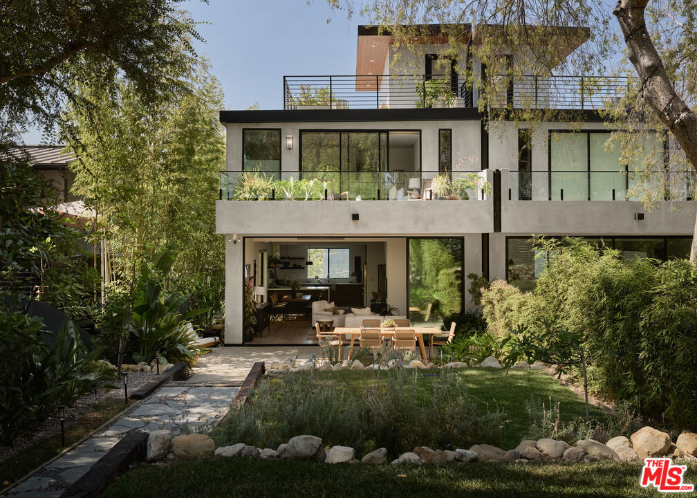 2917 1/2 Avenel Terrace, Los Angeles, CA 90039 — photo 1