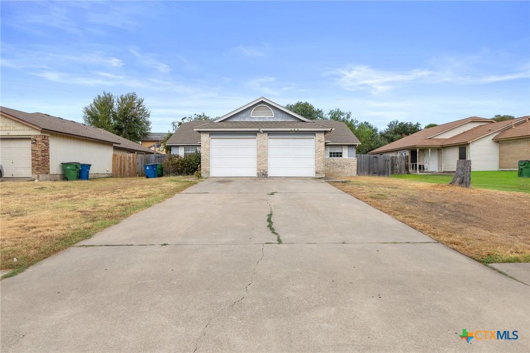 608/610 Greenlawn Boulevard, Round Rock, TX 78664 — photo 1