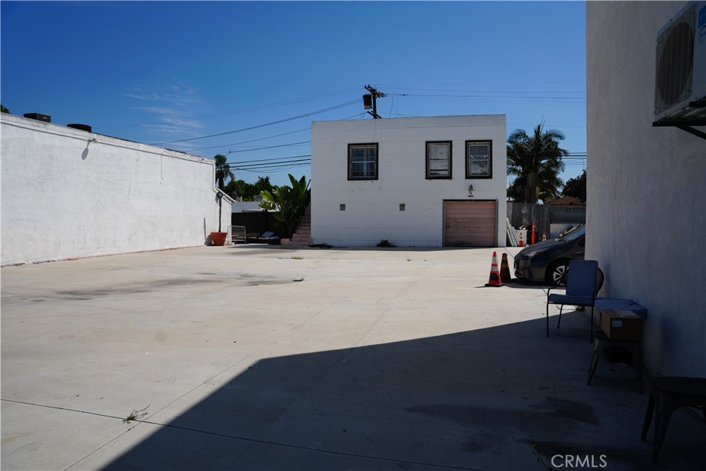 7500 S Western Ave, Los Angeles, CA 90047 — photo 1