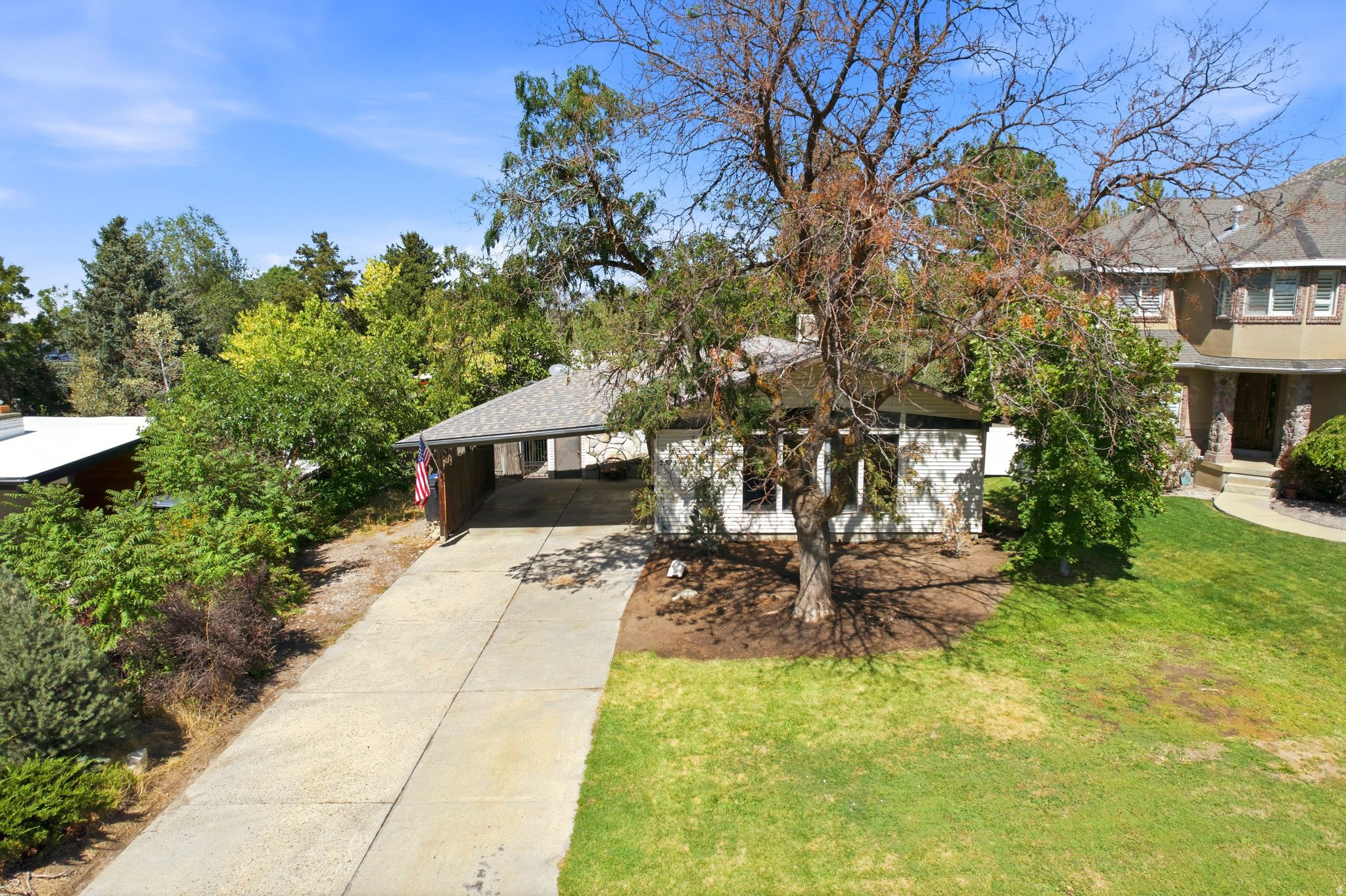 2373 E 6660 S, Cottonwood Heights, UT 84121 — photo 1