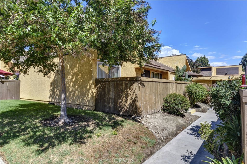 435 W 9th, Upland, CA 91786 — photo 1
