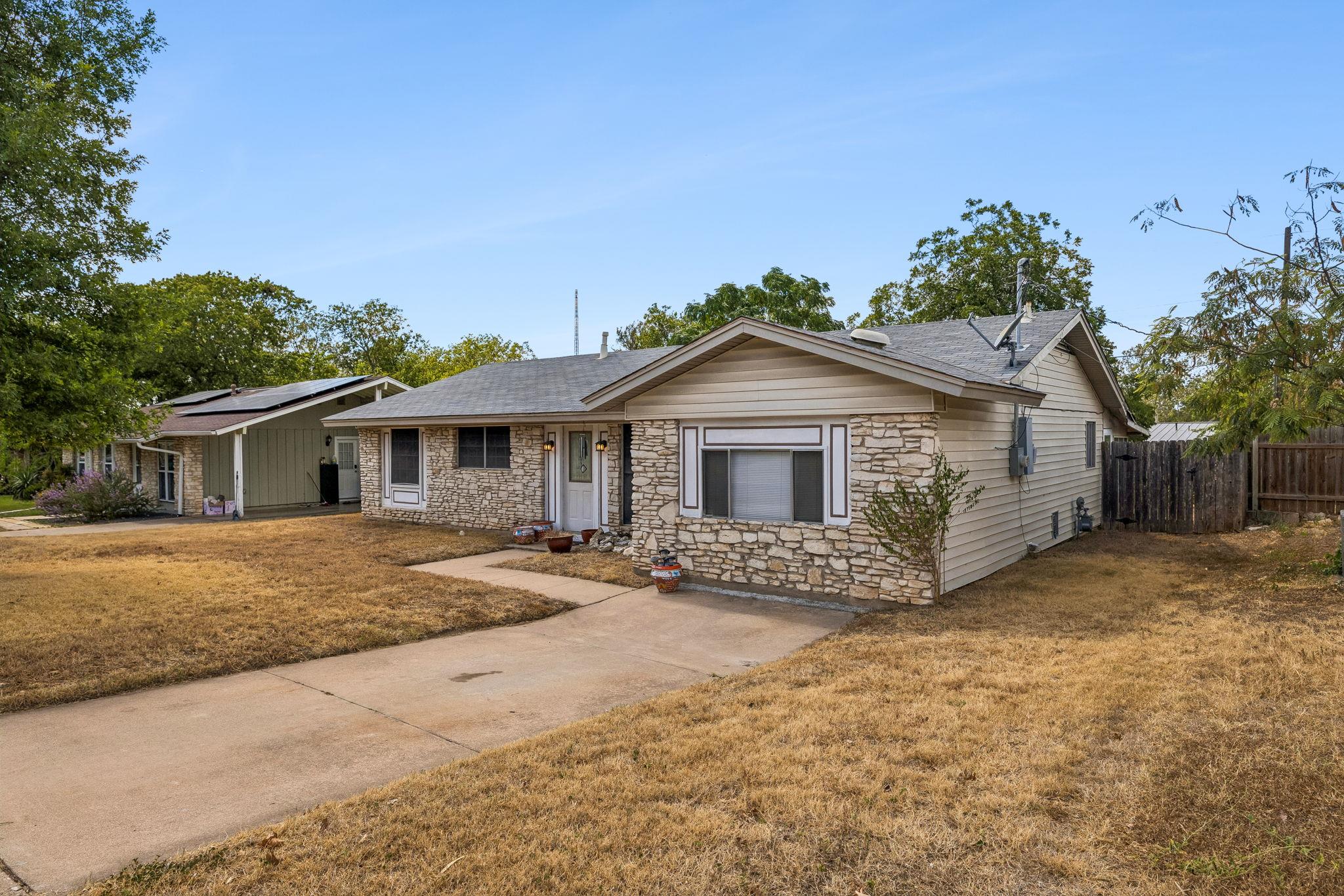 6904 Miranda Dr, Austin, TX 78752 — photo 1