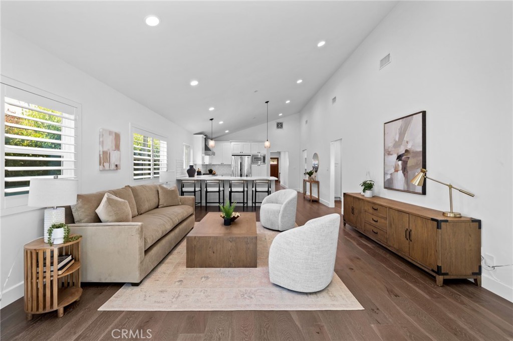 827 N Lamer, Burbank, CA 91506 — photo 1