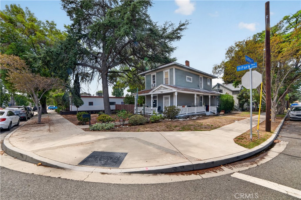 1195 N Park