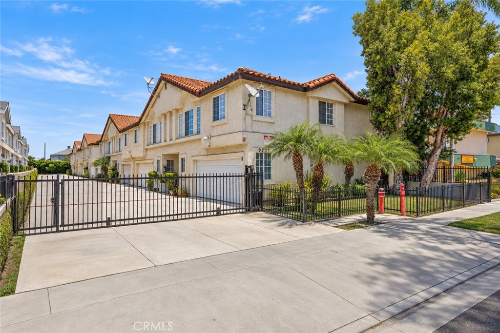 9333 Elm Vista Drive 4, Downey, CA 90242 — photo 1