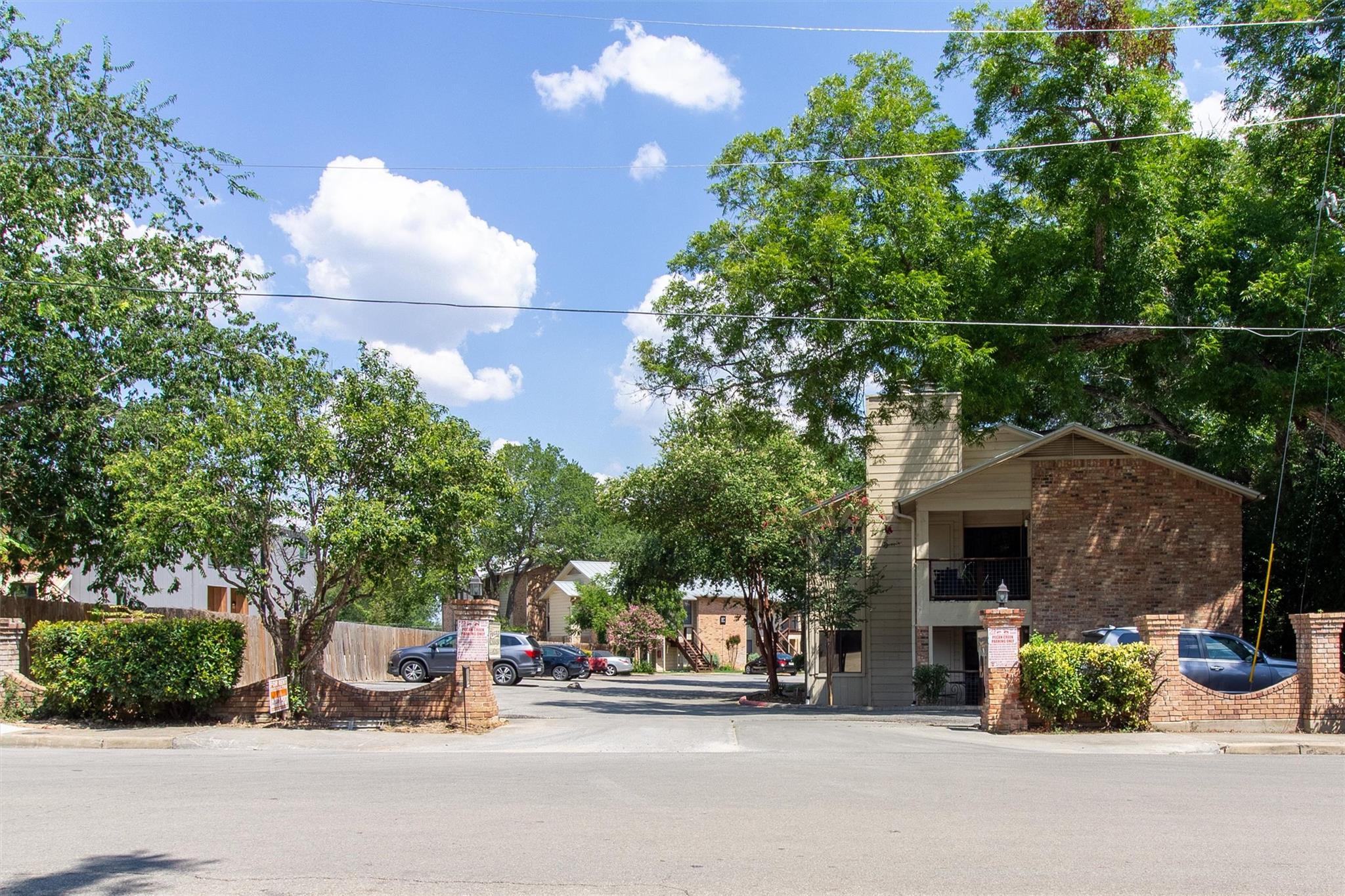 421 W San Antonio St #i 2, San Marcos, TX 78666 — photo 1