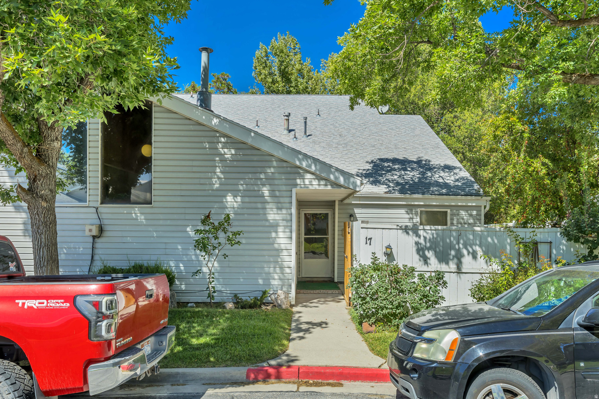 17  MILLPOND LN