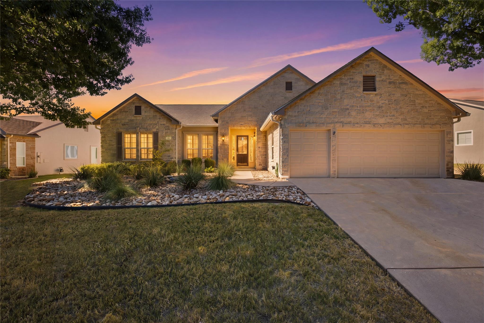 128  Crepe Myrtle Ln, Georgetown, TX 78633 — photo 1