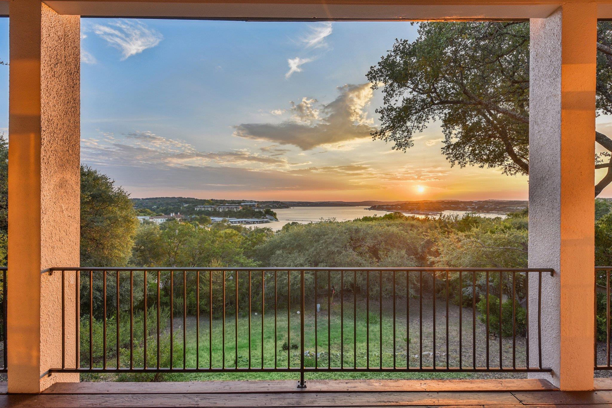 129  Firebird St, Lakeway, TX 78734 — photo 1