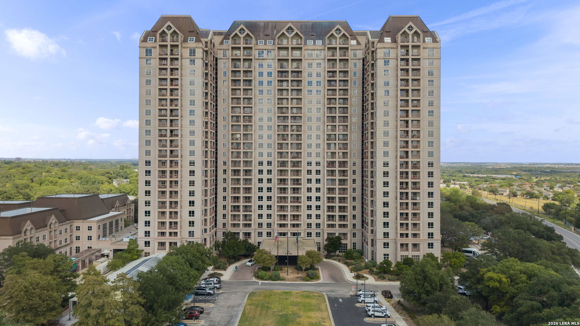 1 TOWERS PARK LN, San Antonio, TX 78209 — photo 1