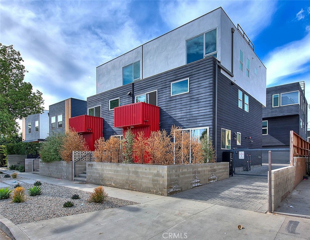 2925 S Cloverdale Avenue, Los Angeles, CA 90016 — photo 1