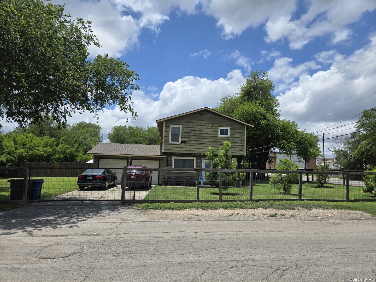 903 ZACHRY DR, San Antonio, TX 78228 — photo 1