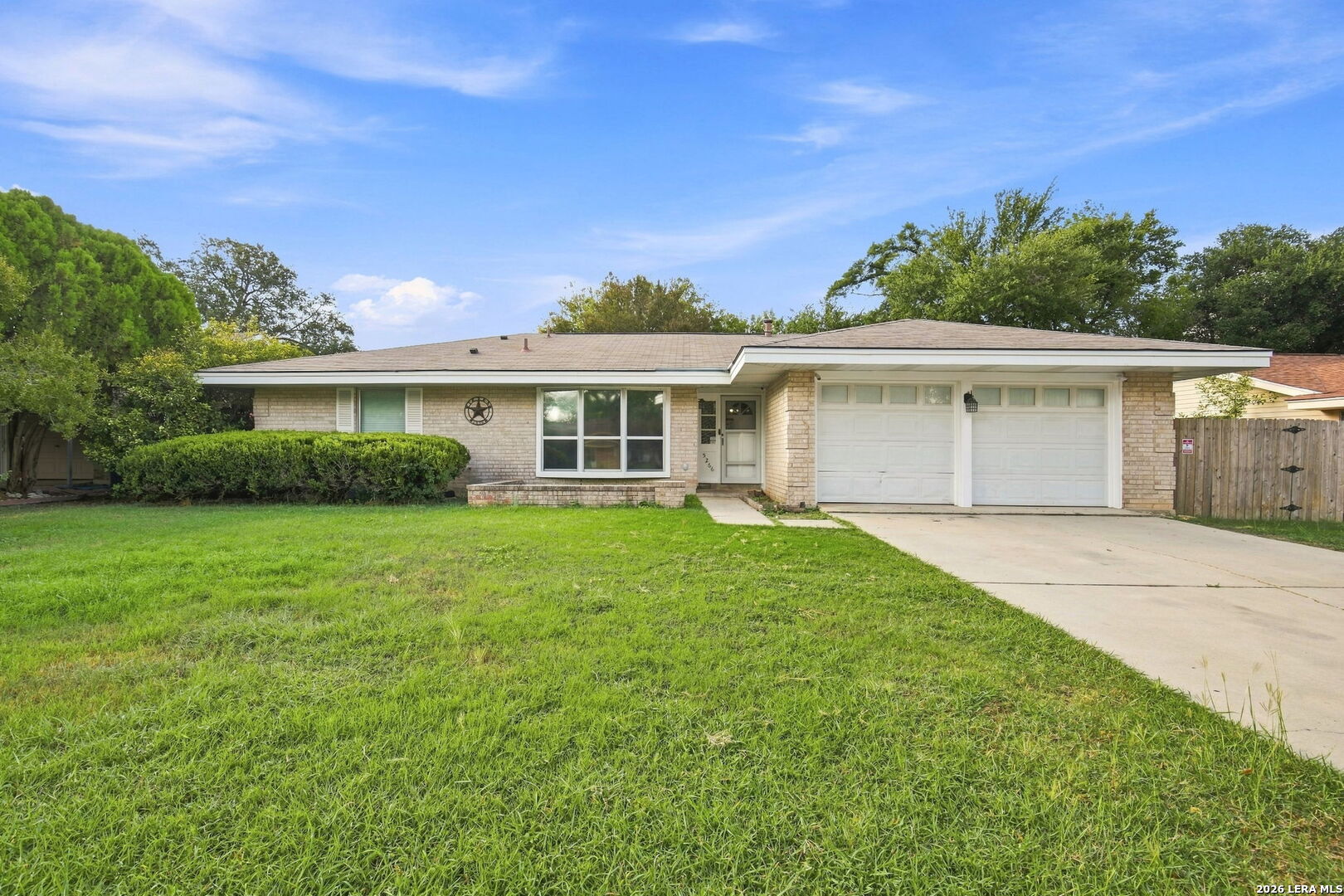 5266 Prince Valiant, San Antonio, TX 78218 — photo 1