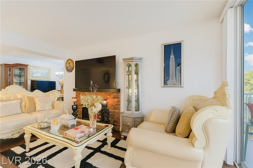 730 South Royal Crest Circle 414, Las Vegas, NV 89169 — photo 1
