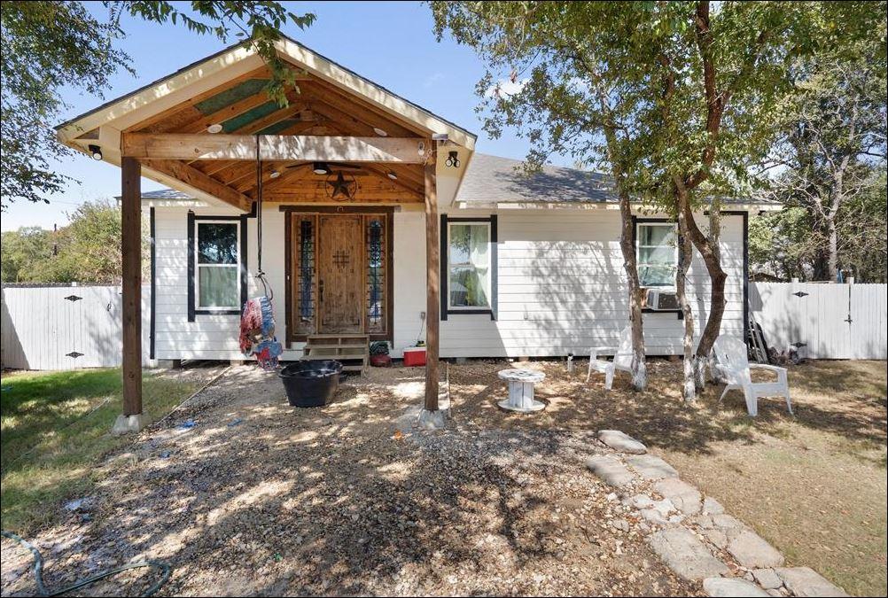 104  Pink Dahlia Dr