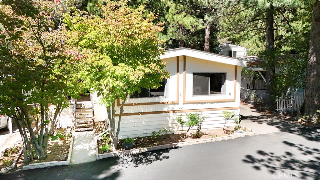 22899 Byron Road 31