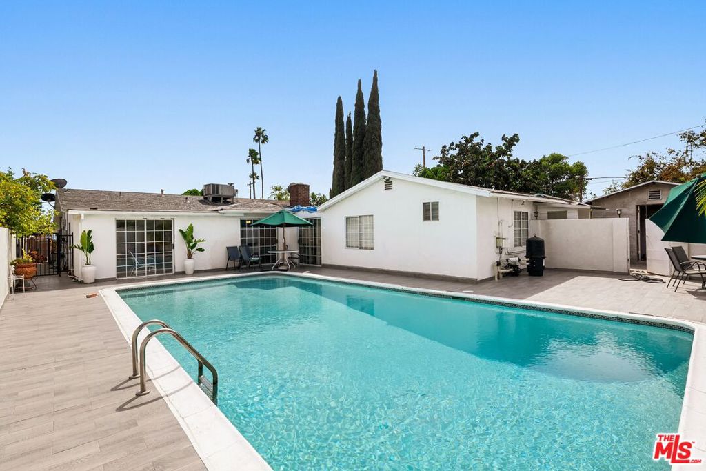 11853 Cantara Street, Los Angeles, CA 91605 — photo 1