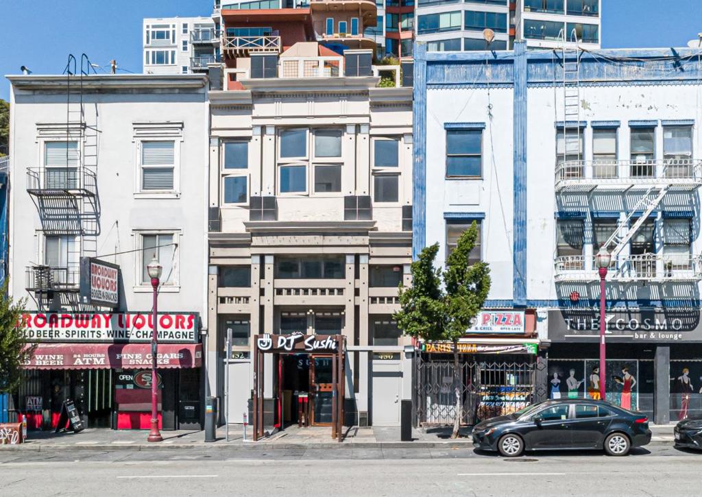 450 Broadway