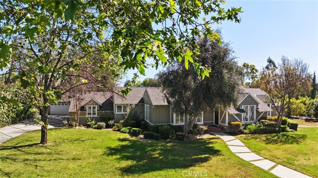 8756 Encino Avenue, Sherwood Forest, CA 91325 — photo 1