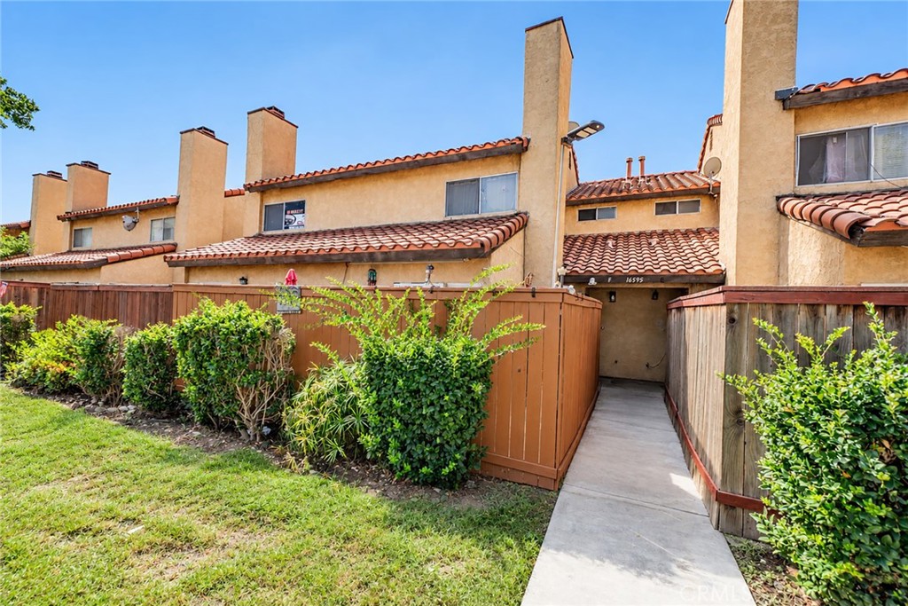16595 Upland F, Fontana, CA 92335 — photo 1