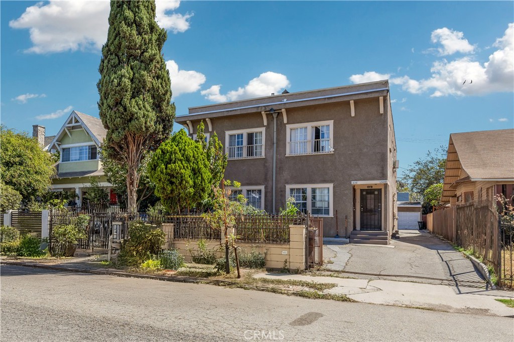 1528 2nd Avenue, Los Angeles, CA 90019 — photo 1