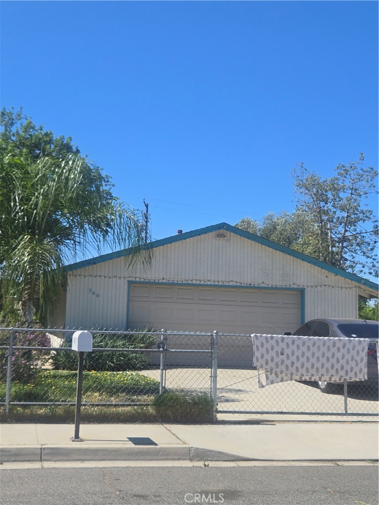 360 W 5th, San Jacinto, CA 92583 — photo 1