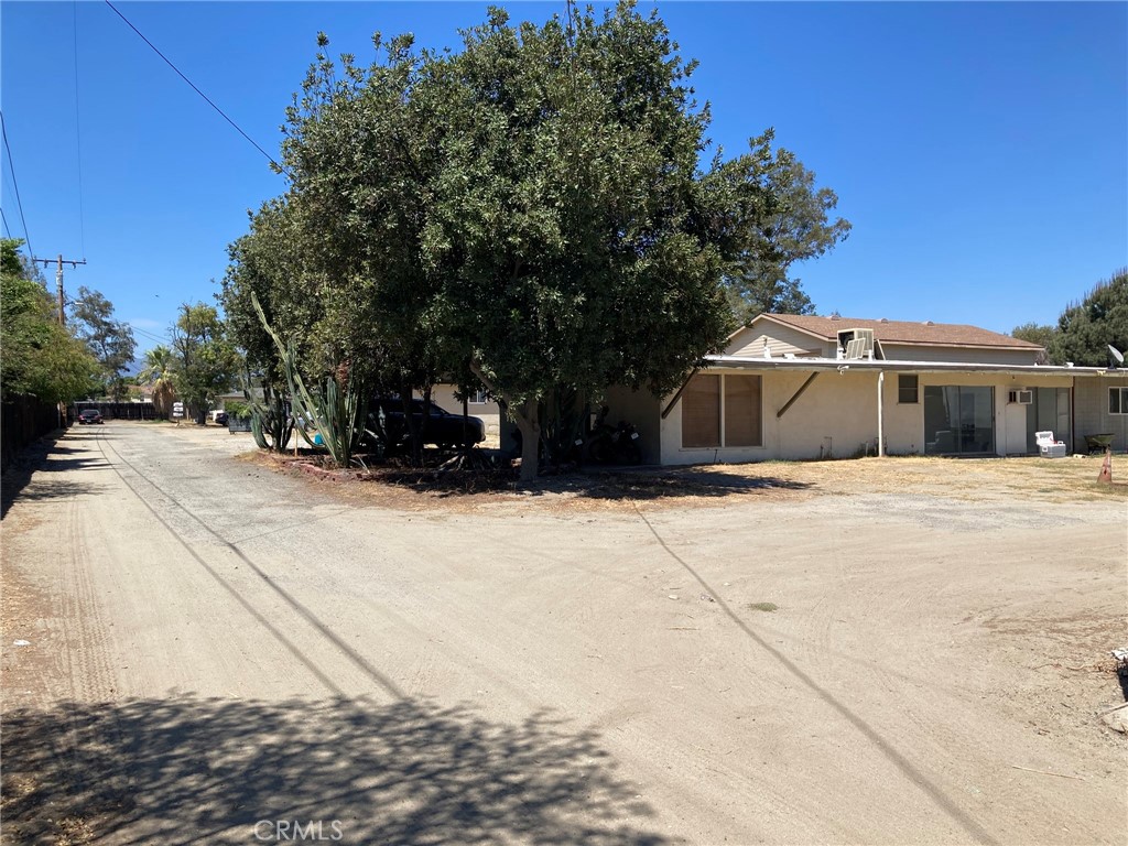 17776 Citron Avenue