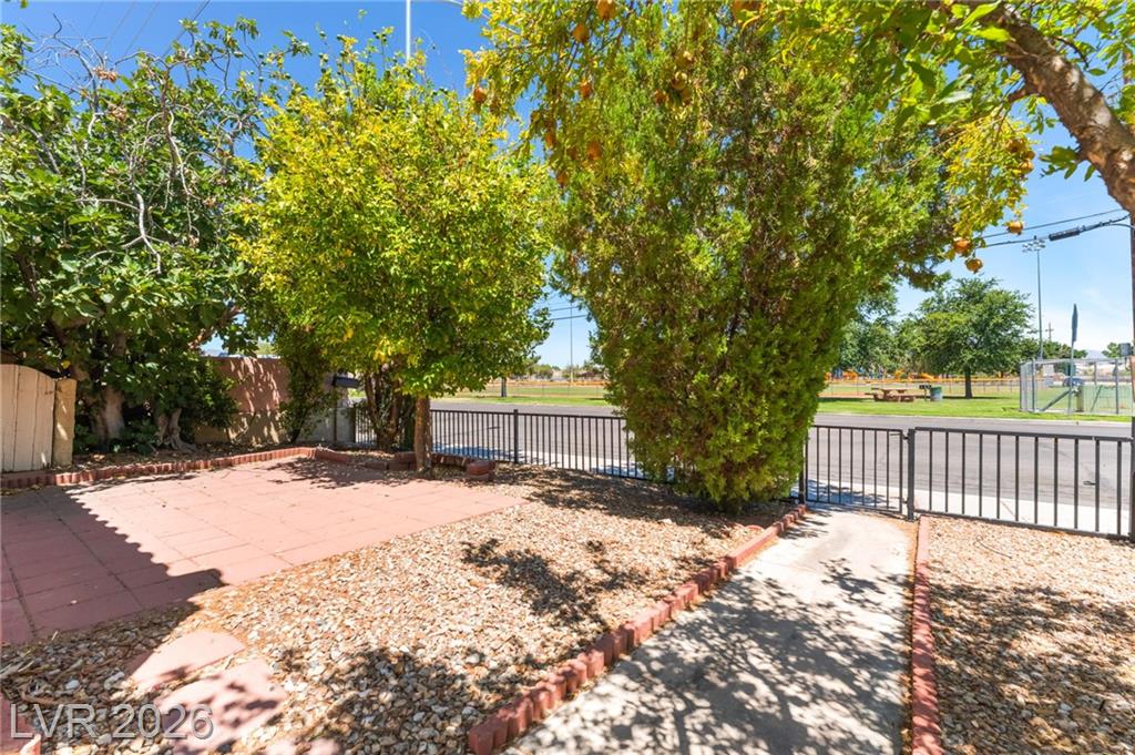 5319 TARA Avenue 0, Las Vegas, NV 89146 — photo 1