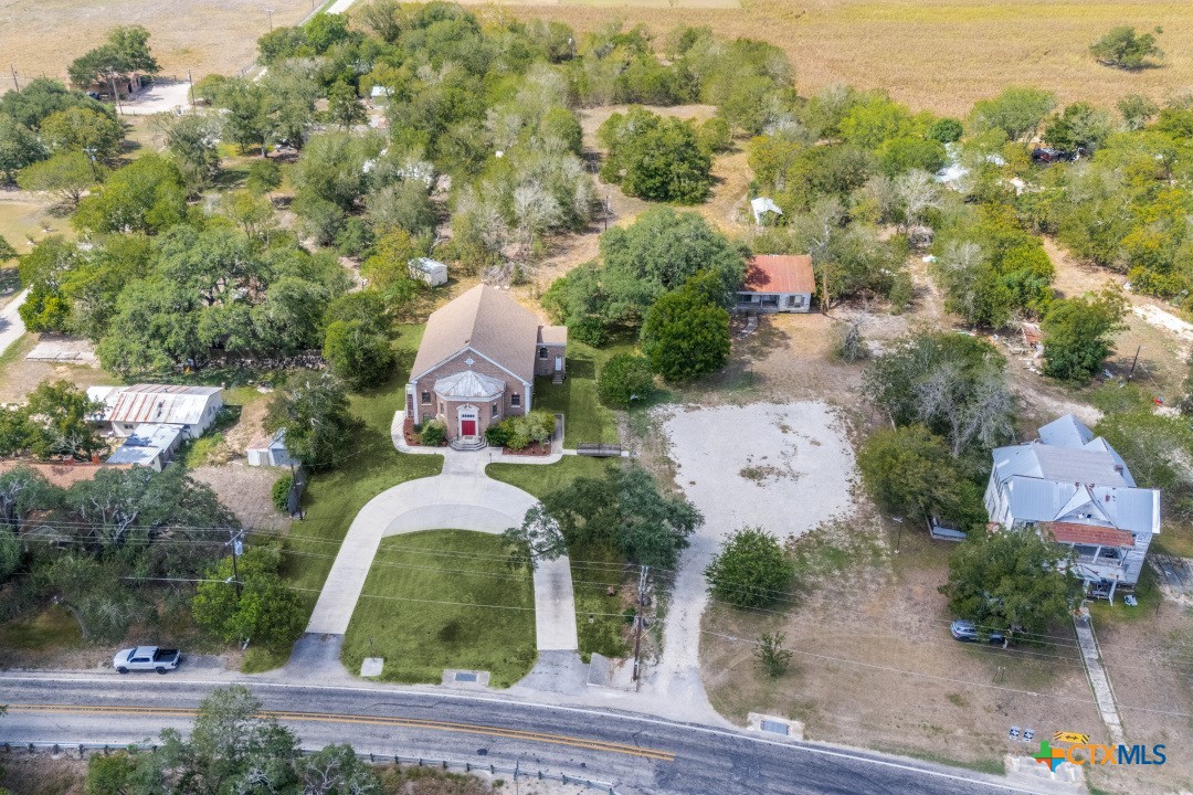10020 Fm 621, Staples, TX 78655 — photo 1