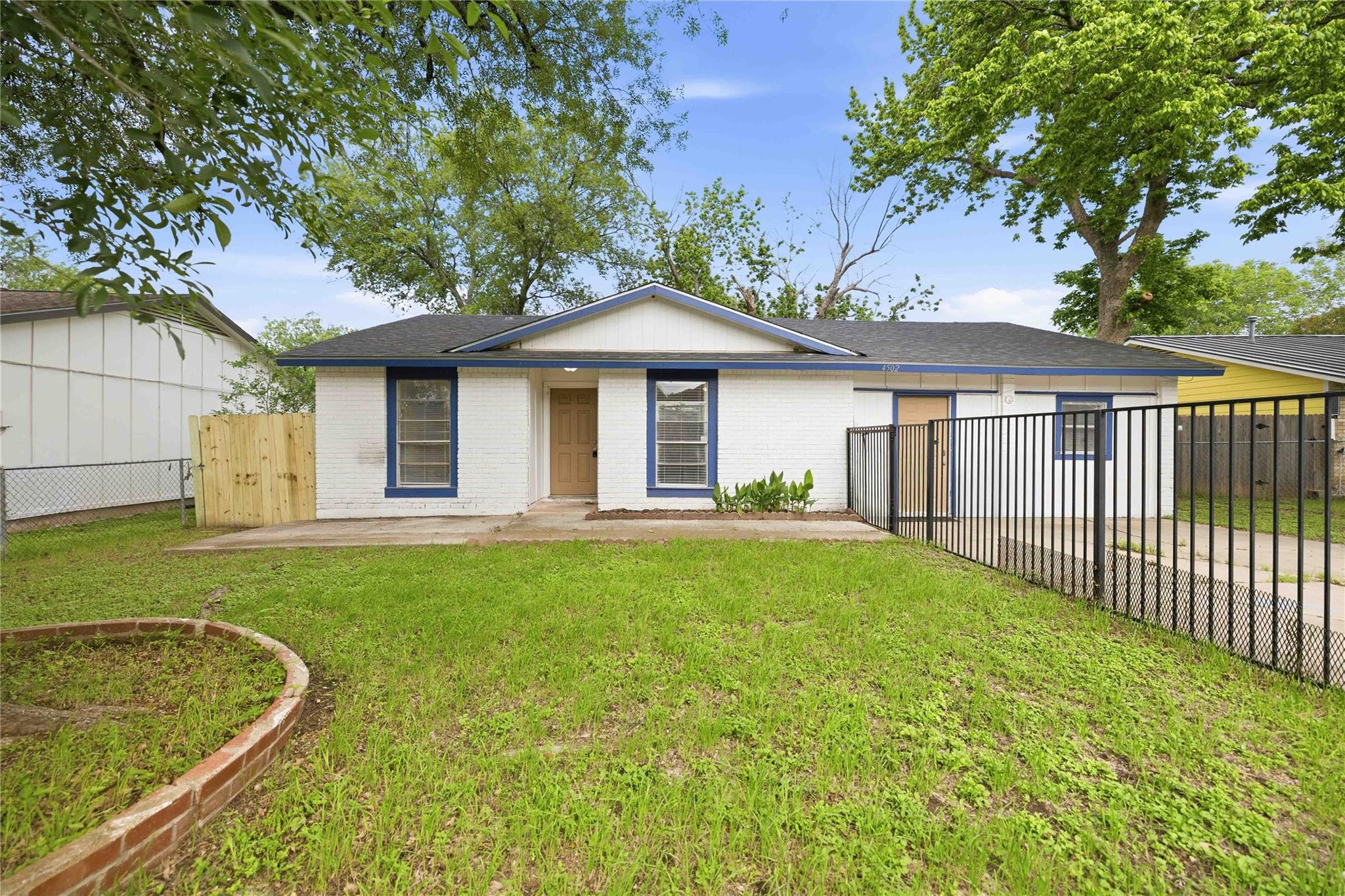 4502 Turnstone Dr, Austin, TX 78744 — photo 1