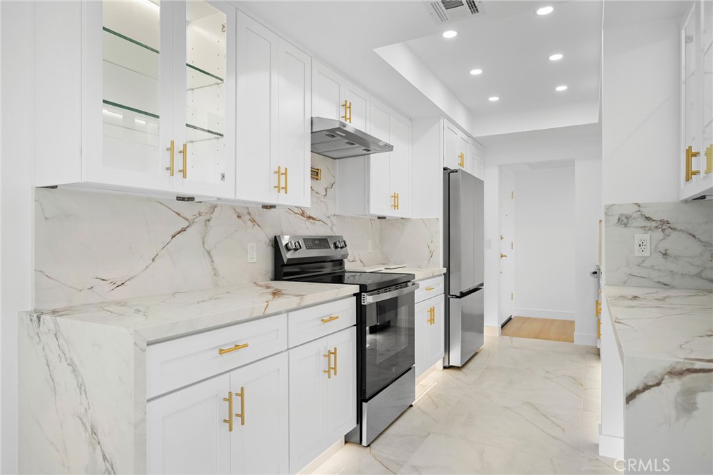 1401 Valley View Road 329