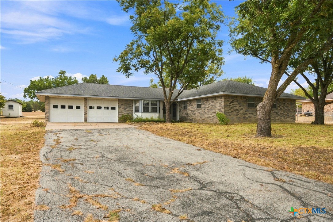 484 Thompson Road