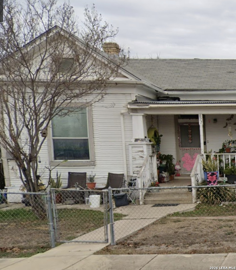 827 WAVERLY AVE, San Antonio, TX 78201 — photo 1