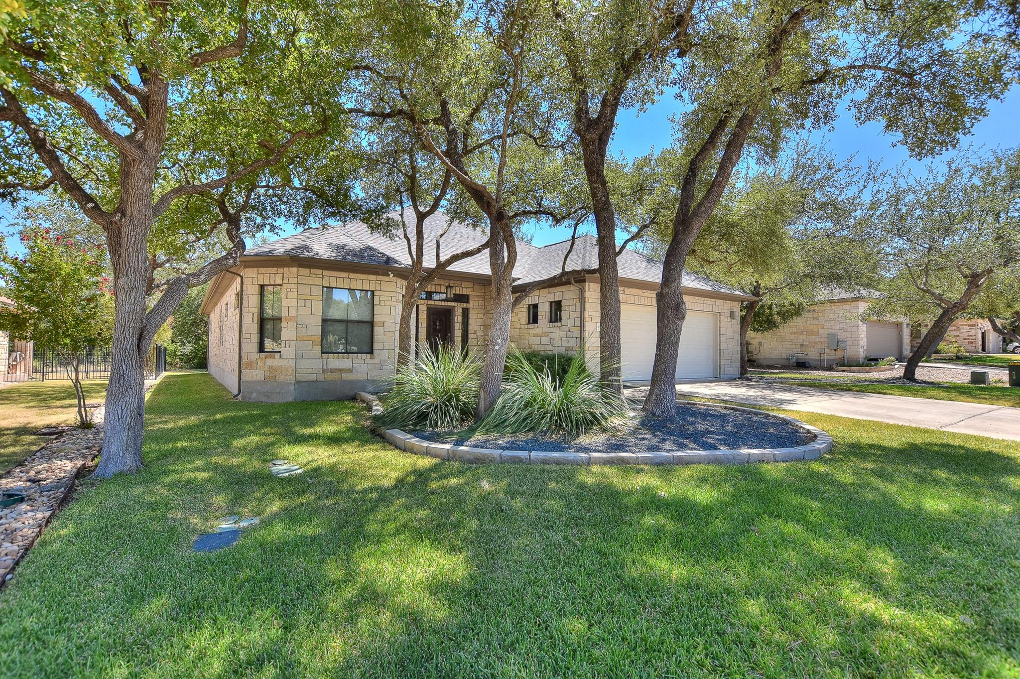 600  Caprock Canyon Trl