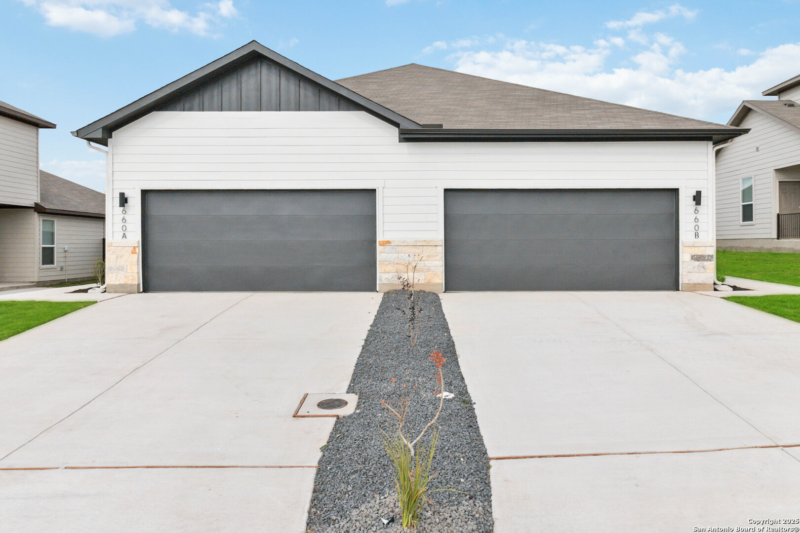 547 Cross Barn, Buda, TX 78610 — photo 1