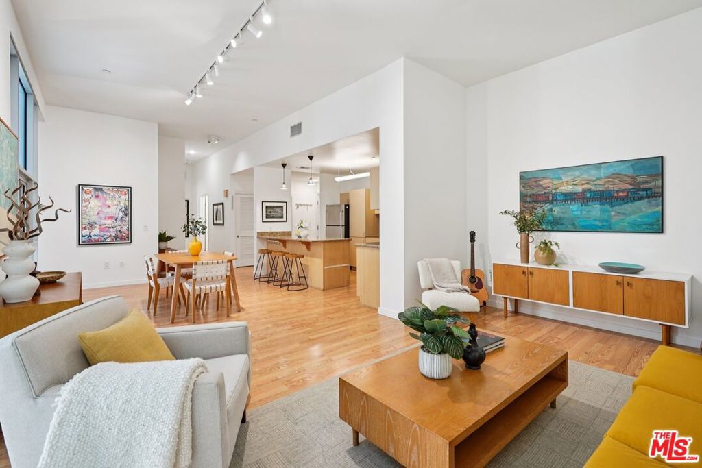 630 W 6th Street 505