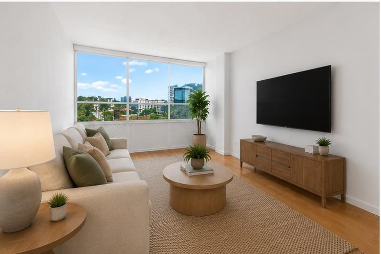 1800  Lavaca St  #512