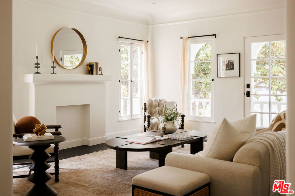 1226 Smithwood Drive 4, Los Angeles, CA 90035 — photo 1