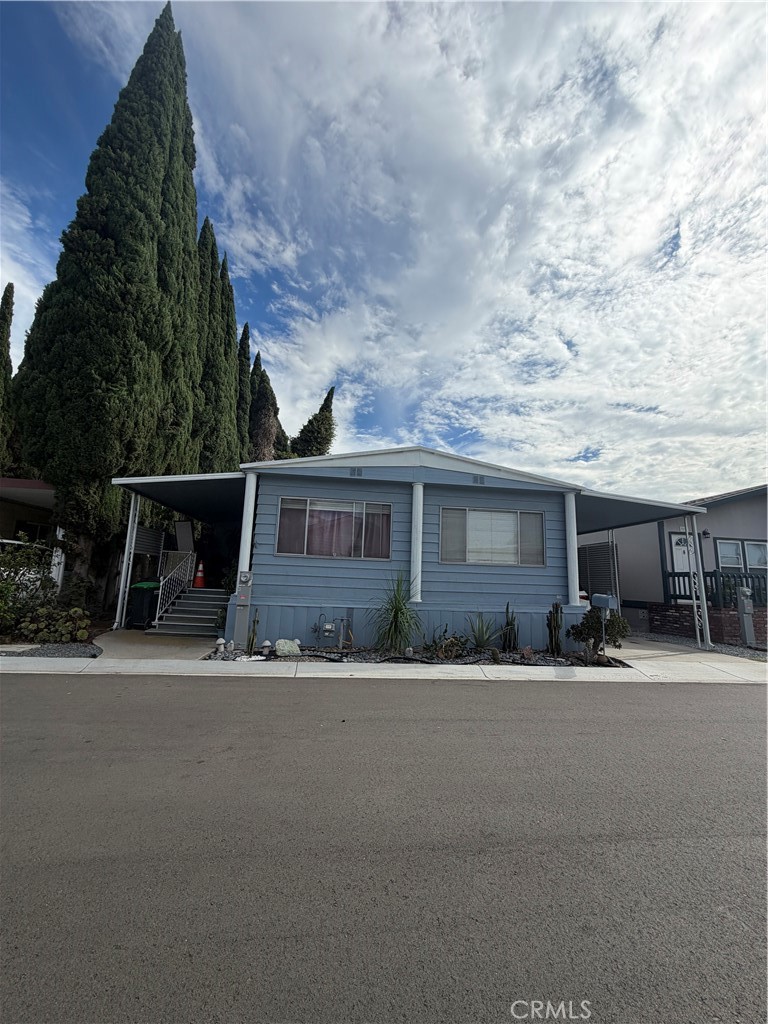 19127 Pioneer Boulevard 90