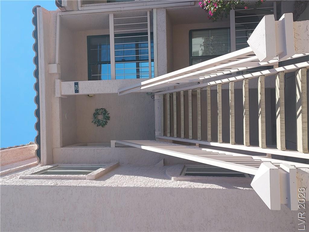 1980 Las Palmas Lane 258