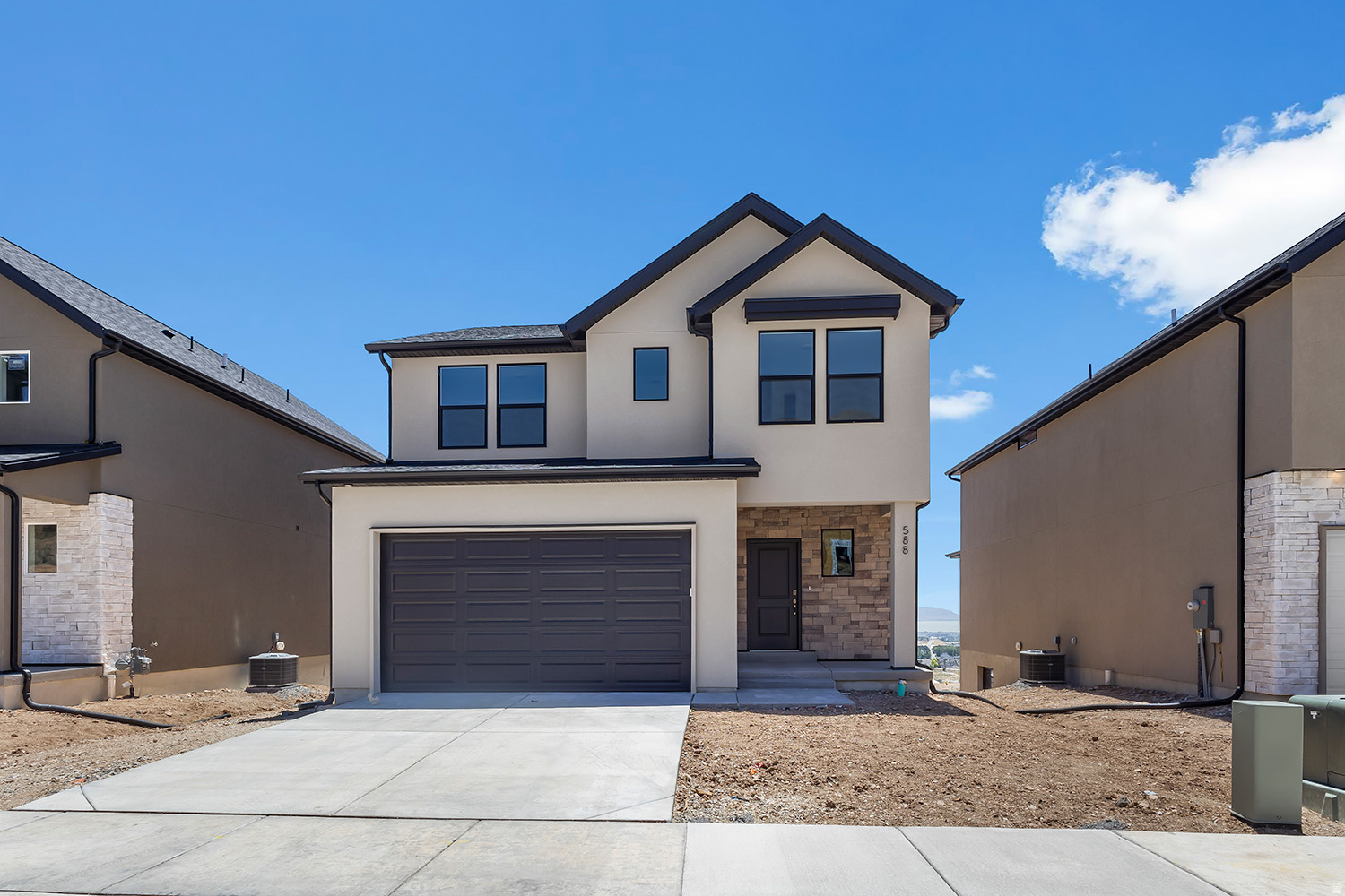 646 E LEVENGROVE DR #251