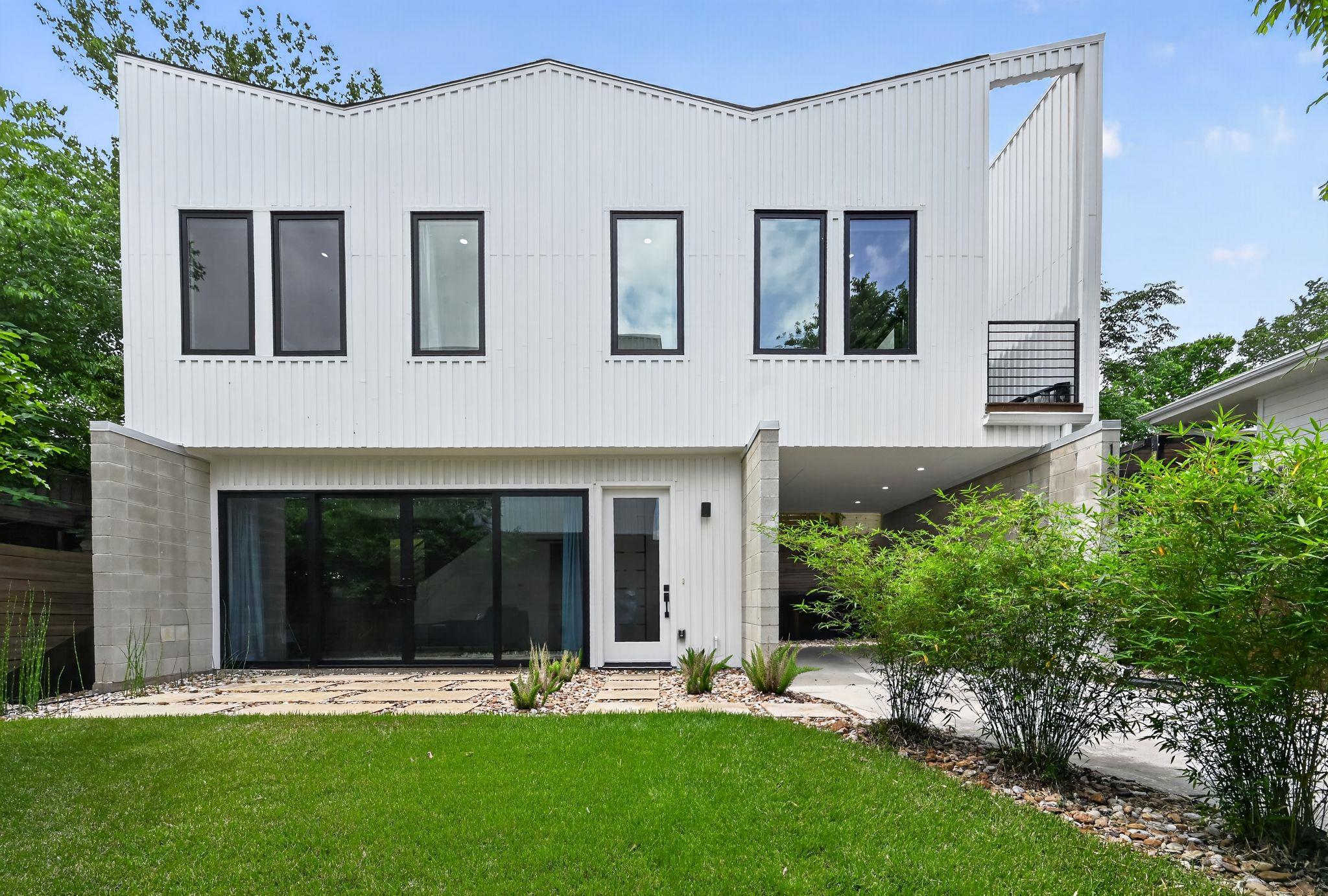 1206 Luna St #2, Austin, TX 78721 — photo 1