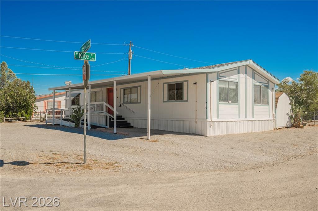 320 Kite Street