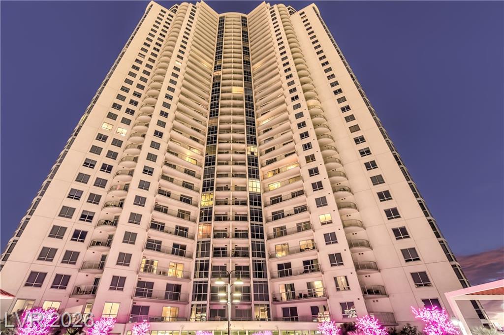 200 West Sahara Avenue 1901