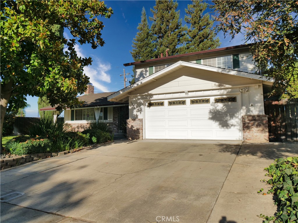 23276 cypress point