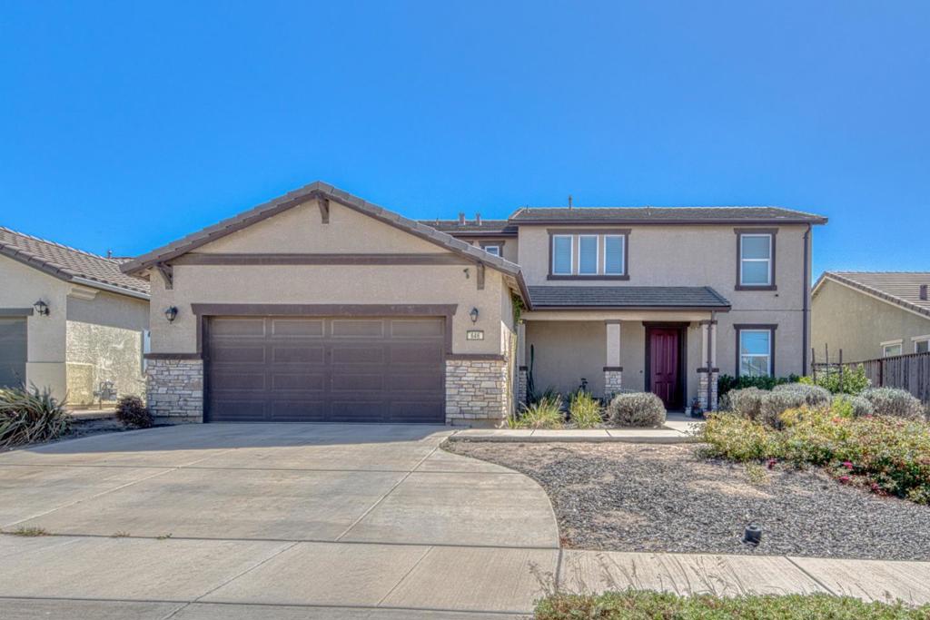 646 Cadena Drive