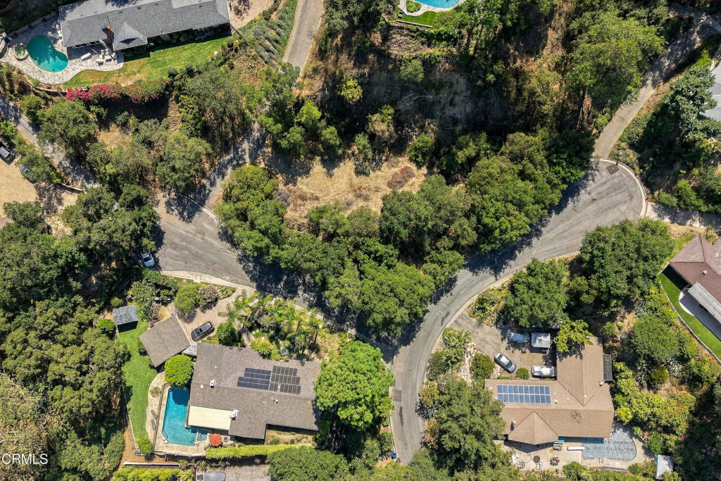 1220 Flintridge Circle