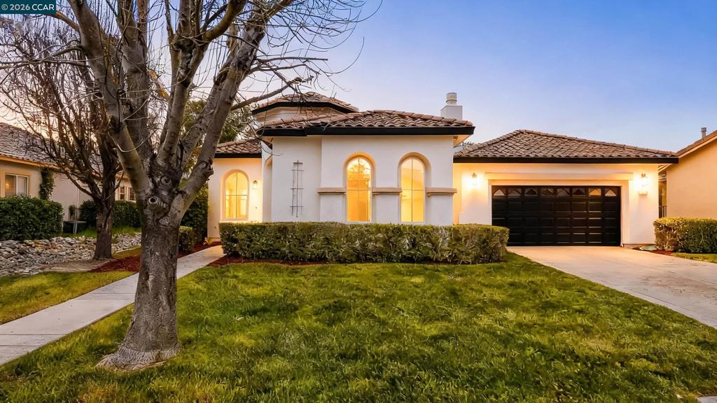 175 Oakridge Way